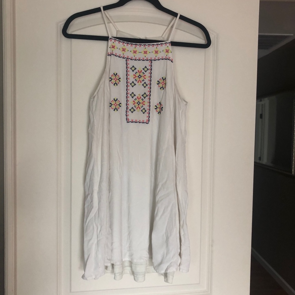 Bohemian Design Flowy White Dress